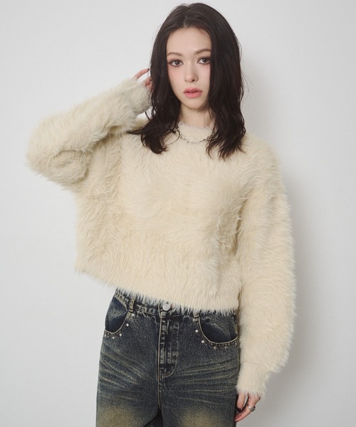 ENVYM（アンビー）の「フェザーヤーン  シャギー ボリュームスリーブ クロップド ニット トップス（ニット/セーター・レディース・ブラウン/チャコールグレー/カーキ/アイボリー・FREE）」の9枚目の写真