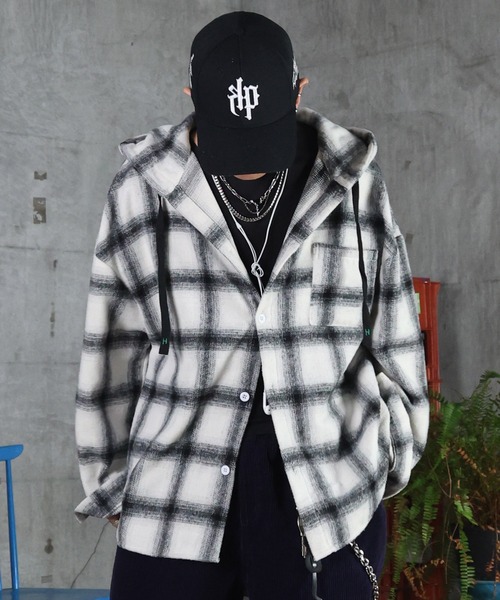 ILL'S（イルズ）の「AW オンブレチェックシャツ フーディ メンズ レディース ユニセックス 【ILL'S】（シャツ/ブラウス・メンズ・ブラック/ピンク/ホワイト・M/L）」の2枚目の写真