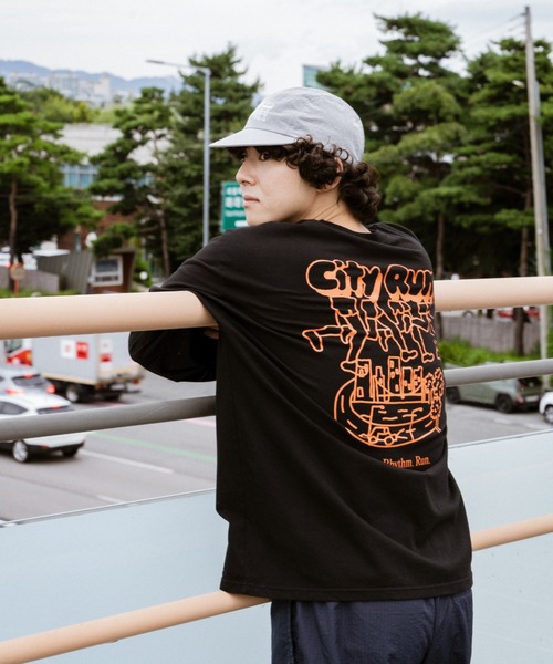 PR01.(ピーアールワン)の「BIG WAVE シティーラン Tシャツ (ロンT)(Tシャツ/カットソー・メンズ・ブラック・X-LARGE)」の2枚目の写真
