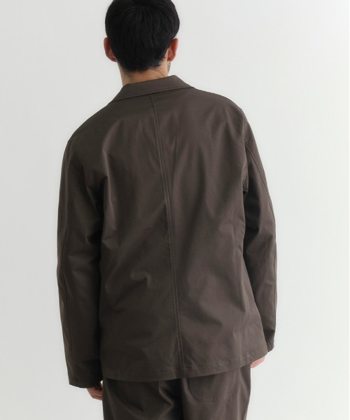 Right-on（ライトオン）の「【Refurbish】ワークルーズ テーラードジャケット(イージーケア/しわになりにくい/軽量/通気性/ポリエステルカルゼ/オンオフ兼用/セットアップ対応)（テーラードジャケット・メンズ・ブラック/ブラウン/カーキブラウン・M/XL/L）」の11枚目の写真