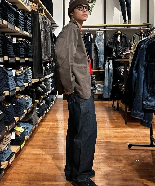 Right-on（ライトオン）の「【Refurbish】ワークルーズ テーラードジャケット(イージーケア/しわになりにくい/軽量/通気性/ポリエステルカルゼ/オンオフ兼用/セットアップ対応)（テーラードジャケット・メンズ・ブラック/ブラウン/カーキブラウン・M/XL/L）」の17枚目の写真