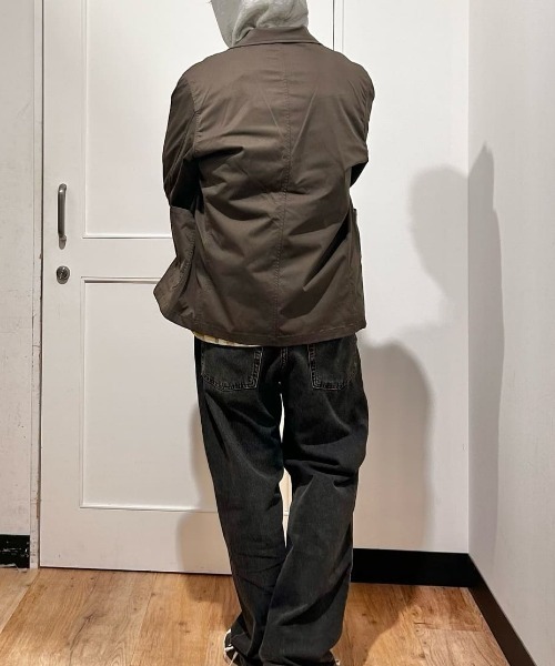 Right-on（ライトオン）の「【Refurbish】ワークルーズ テーラードジャケット(イージーケア/しわになりにくい/軽量/通気性/ポリエステルカルゼ/オンオフ兼用/セットアップ対応)（テーラードジャケット・メンズ・ブラック/ブラウン/カーキブラウン・M/XL/L）」の22枚目の写真