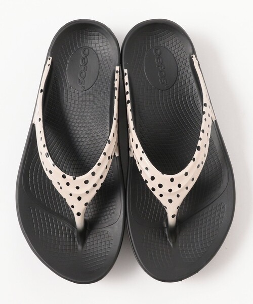 Ray BEAMS(レイビームス)の「OOFOS / OOlala Limited(サンダル・レディース・その他・25.0cm/24.0cm/23.0cm)」の4枚目の写真