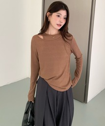 レイヤードネック リブシアートップス