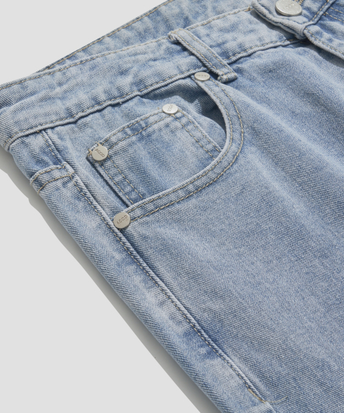 AGOD（エージーオーディー）の「ワイドデニムパンツ[ライトブルー]（デニムパンツ・レディース・その他・MEDIUM/LARGE/X-LARGE/X-SMALL/SMALL）」の16枚目の写真