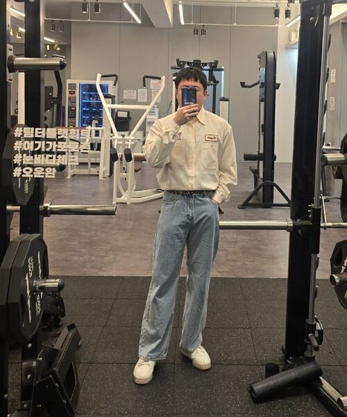 AGOD（エージーオーディー）の「ワイドデニムパンツ[ライトブルー]（デニムパンツ・レディース・その他・MEDIUM/LARGE/X-LARGE/X-SMALL/SMALL）」の9枚目の写真