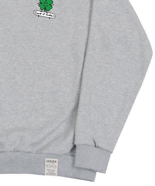 GRAVER（グレーバー）の「[ユニセックス]クローバーボードマンツーマン_グレー（スウェット・レディース・グレー・MEDIUM/LARGE/X-LARGE）」の4枚目の写真