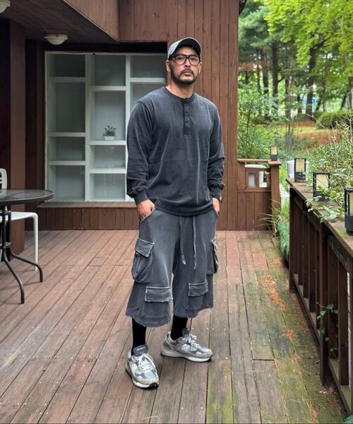 OUTSTANDING（アウトスタンディング）の「HENLEY NECK LONG SLEEVE TEE_BLACK（Tシャツ/カットソー・メンズ・その他・SMALL/MEDIUM/LARGE）」の11枚目の写真