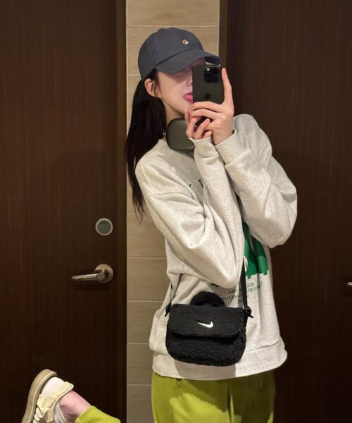 Retriever Club（レトリーバークラブ）の「SILHOUETTE RETRIEVER CREWNECK [GREEN]（スウェット・レディース・その他・SMALL/MEDIUM/LARGE/X-LARGE）」の8枚目の写真