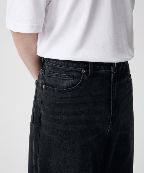 MUSINSA STANDARD（ムシンサスタンダード）の「[クールタンダード] ワイドデニムパンツ [ウォッシュドブラック]（デニムパンツ・メンズ・その他・40/38/42/36/34/32/30/31/33/26/27/28/29）」の6枚目の写真