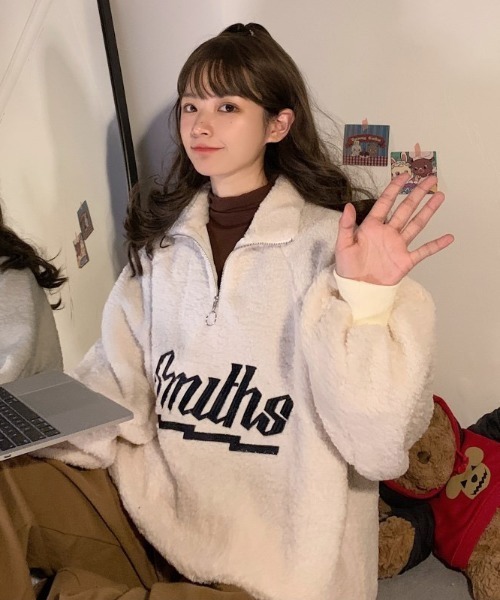 yuue' ( wear )(ユーイ)の「ボアオーバーサイズ刺繍ロゴハーフジップスウェット(スウェット・レディース・ホワイト/ブラック・FREE)」の11枚目の写真