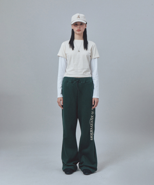 Rest&Recreation（レストアンドレクリエーション）の「FLARE SWEAT PANTS - GREEN（スウェットパンツ・レディース・その他・SMALL/LARGE）」の4枚目の写真