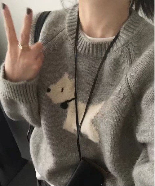 ammy.（エイミードット）の「【 ammy. / エイミードット 】 dog モチーフ カラー ニット トップス（ニット/セーター・レディース・レッド/ネイビー/イエロー/グレー/アイボリー・FREE）」の3枚目の写真