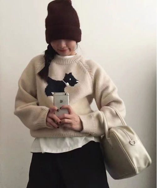 ammy.（エイミードット）の「【 ammy. / エイミードット 】 dog モチーフ カラー ニット トップス（ニット/セーター・レディース・レッド/ネイビー/イエロー/グレー/アイボリー・FREE）」の2枚目の写真