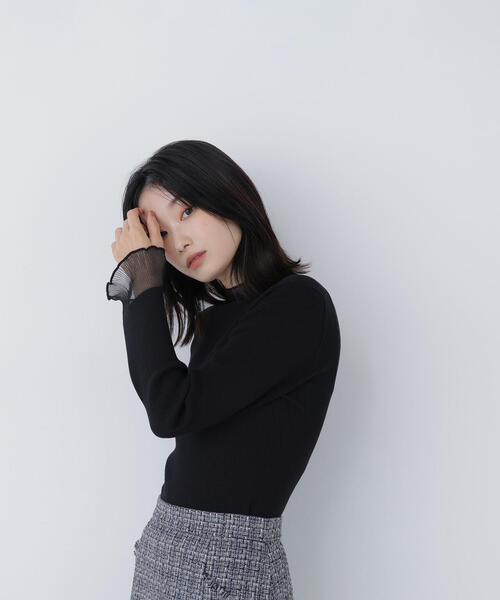 NATURAL BEAUTY BASIC（ナチュラルビューティーベーシック）の「◇シアーフレアカフスリブニット（ニット/セーター・レディース・ピンク/ライトグリーン/オフホワイト/ブラック・FREE）」の5枚目の写真