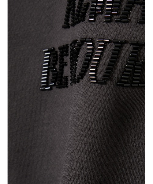 Muscat（マスカット）の「ビーズロゴ刺繍ショートプルオーバー（スウェット・レディース・サンドベージュ/ダークブラウン/ブラック・F）」の4枚目の写真
