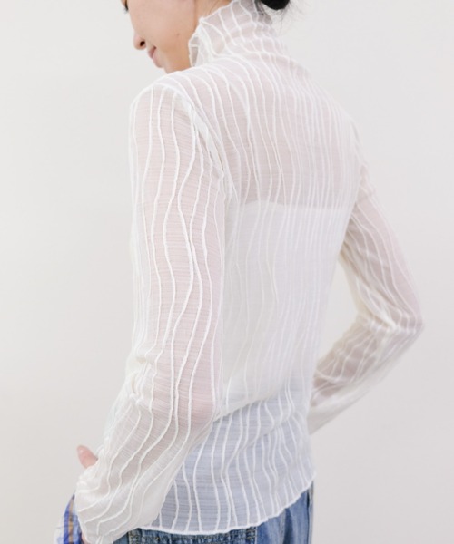 DOLLUPOOPS（ドールアップウップス）の「シアータートルプルオーバー（Tシャツ/カットソー・レディース・オフホワイト/カーキ/ブラック・FREE）」の2枚目の写真