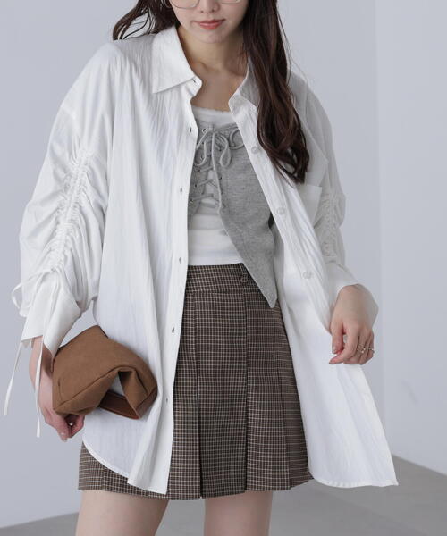 FREE'S MART（フリーズマート）の「◇袖シャーリングオーバーシャツ（シャツ/ブラウス・レディース・ブルー/ブラウン系その他/ブルー系その他/ホワイト/ホワイト系その他/ライトインディゴブルー/ベージュ系その他2・FREE）」の14枚目の写真