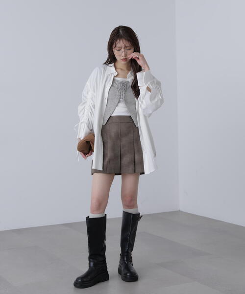 FREE'S MART（フリーズマート）の「◇袖シャーリングオーバーシャツ（シャツ/ブラウス・レディース・ブルー/ブラウン系その他/ブルー系その他/ホワイト/ホワイト系その他/ライトインディゴブルー/ベージュ系その他2・FREE）」の17枚目の写真