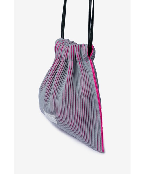 LASTFRAME(ラストフレーム)の「KASANE SACK BAG(ショルダーバッグ・レディース・ピンク系その他/グレー系その他/ブラック系その他/グリーン系その他・FREE)」の12枚目の写真