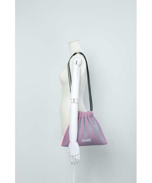 LASTFRAME(ラストフレーム)の「KASANE SACK BAG(ショルダーバッグ・レディース・ピンク系その他/グレー系その他/ブラック系その他/グリーン系その他・FREE)」の13枚目の写真