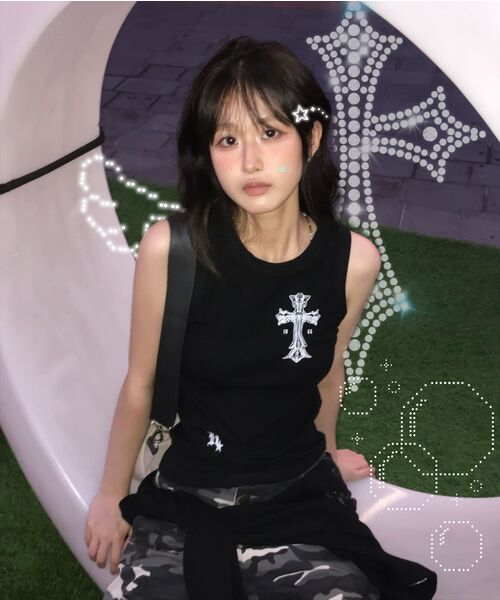 DAMISH（ダミシュ）の「ゴシッククロスタンクトップ_ブラック（Tシャツ/カットソー・レディース・ブラック・FREE）」の12枚目の写真