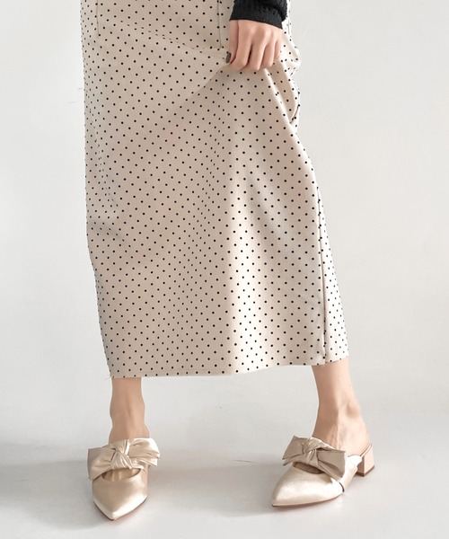 Shoes in Closet（シューズインクローゼット）の「軽量 ポインテッド ワイドヒール サテン リボン ミュール 2489（パンプス・レディース・ブラック/ライトベージュ/ピンク系その他・S/M/L/LL）」の20枚目の写真