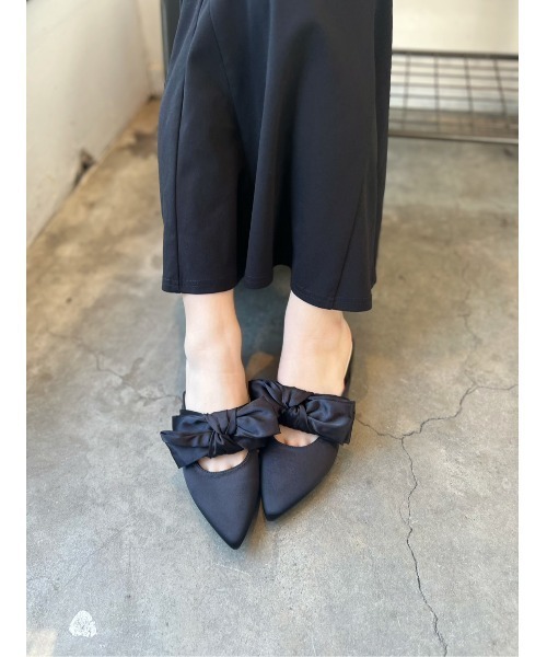 Shoes in Closet(シューズインクローゼット)の「軽量 ポインテッド ワイドヒール サテン リボン ミュール 2489(パンプス・レディース・ブラック/ライトベージュ/ピンク系その他・S/M/L/LL)」の21枚目の写真