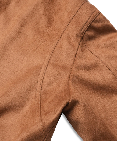 DOFFSEPT(ドフセプト)の「Vegan Leather Suede Crop Bomber in Camel(ライダースジャケット・レディース・その他・FREE)」の2枚目の写真