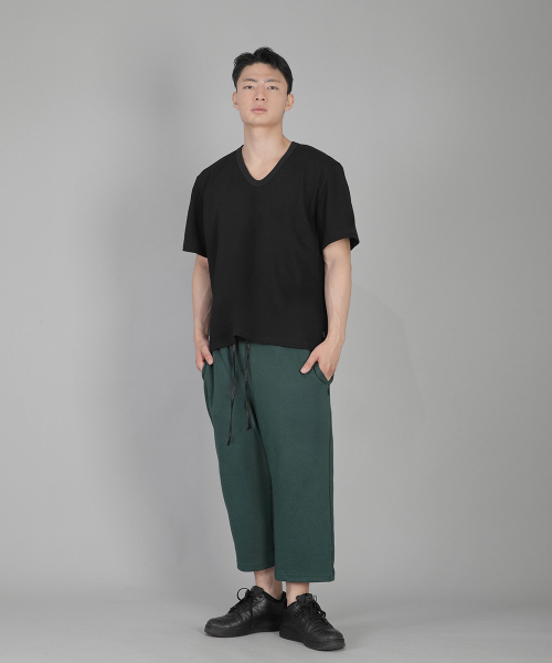 SAINTCREW(セントクルー)の「Vネック無地半袖Tシャツ BVS-823 ブラック(Tシャツ/カットソー・メンズ・その他・MEDIUM/LARGE/X-LARGE/XX-LARGE)」の4枚目の写真
