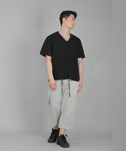 SAINTCREW(セントクルー)の「Vネック無地半袖Tシャツ BVS-823 ブラック(Tシャツ/カットソー・メンズ・その他・MEDIUM/LARGE/X-LARGE/XX-LARGE)」の3枚目の写真