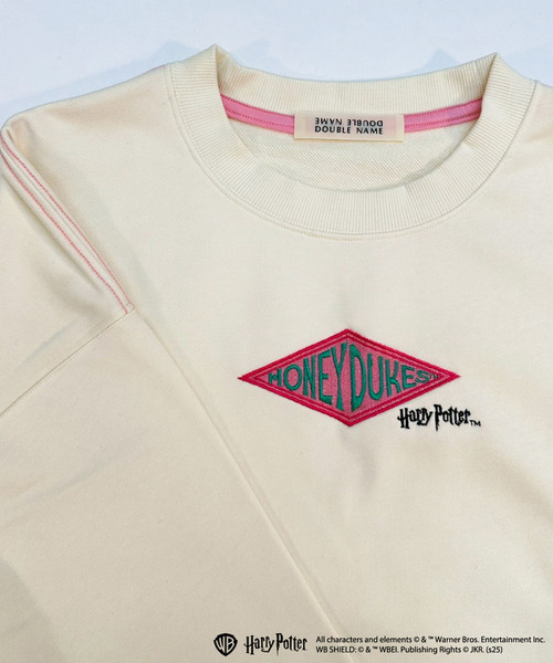 DOUBLE NAME（ダブルネーム）の「【Harry Potter】ハニーデュークス バックプリントプルオーバー（その他トップス・レディース・オフホワイト/ピンク・FREE）」の13枚目の写真