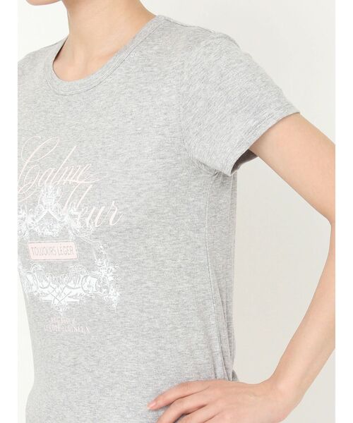 CALNAMUR（カルナムール）の「オーナメントモチーフプリントTシャツ（Tシャツ/カットソー・レディース・グレー/ホワイト/イエロー・FREE）」の15枚目の写真