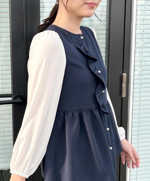 couture brooch（クチュールブローチ）の「【ハレの日・通勤】フリルドッキング ペプラムブラウス（シャツ/ブラウス・レディース・ナチュラル/ネイビー・40/38/36/42）」の11枚目の写真