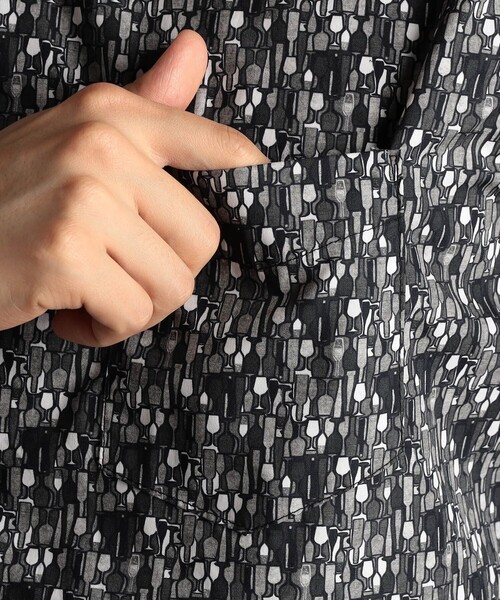 MONSIEUR NICOLE（ムッシュニコル）の「TEXTA ワイングラスプリントブロード カッタウェイカラーシャツ（シャツ/ブラウス・メンズ・ボルドー・X-LARGE/LARGE/MEDIUM）」の7枚目の写真