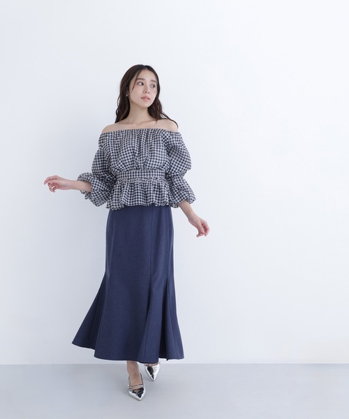 NATURAL BEAUTY BASIC（ナチュラルビューティーベーシック）の「◇シアーギャザーペプラムブラウス（シャツ/ブラウス・レディース・ブラック系その他/ピンク/オフホワイト/チャコールグレー・SMALL/MEDIUM）」の9枚目の写真