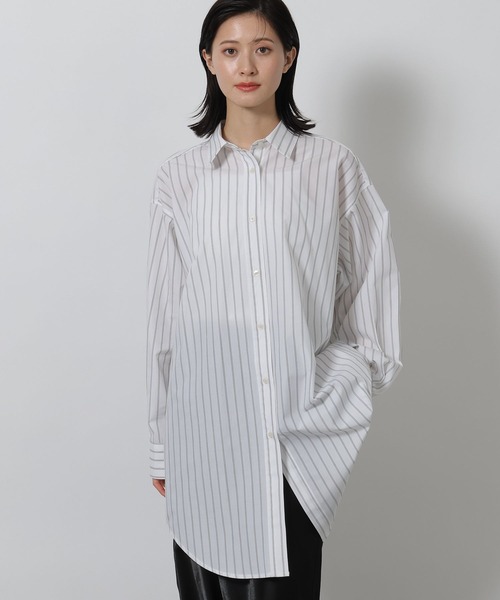 LAKOLE（ラコレ）の「オーバーチュニックシャツ / 642768（シャツ/ブラウス・レディース・サックスブルー/ホワイト系その他/ブルー系その他・FREE）」の2枚目の写真