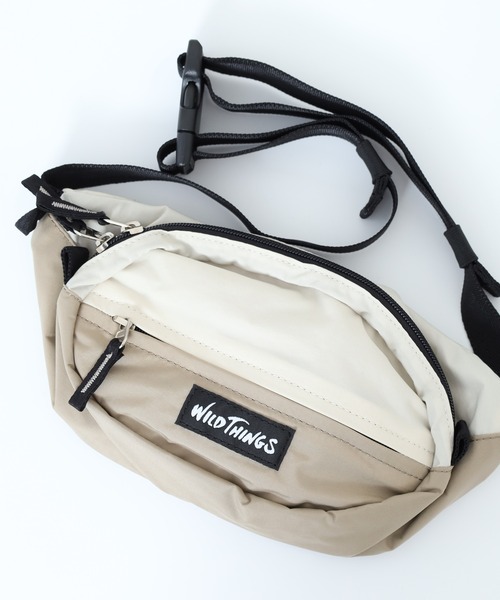 WILD THINGS(ワイルドシングス)の「WILD THINGS / ワイルドシングス ナイロン 2WAY ウエストバッグ ボディバッグ(ボディバッグ/ウエストポーチ・メンズ・ブラック/ターコイズブルー/ベージュ・FREE)」の2枚目の写真