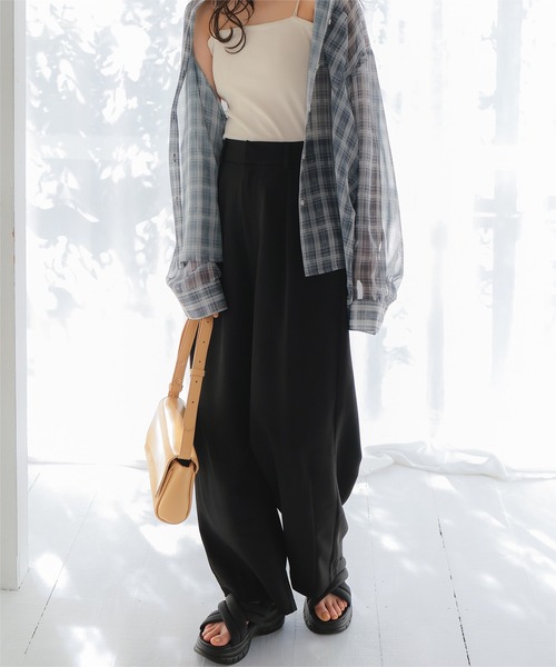 titivate（ティティベイト）の「カーブシルエットスラックスパンツ（その他パンツ・レディース・グレー/ベージュ/ブラック/アイボリー・SP/L/M/S）」の5枚目の写真