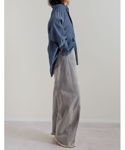 Re:EDIT（リエディ）の「[2026S/S COLLECTION]シアーデニムシャツ（シャツ/ブラウス・レディース・サックスブルー/ネイビー・MEDIUM/LARGE）」の11枚目の写真