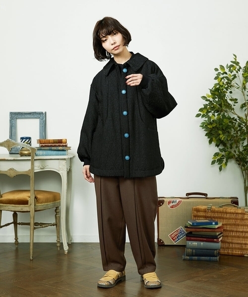 Jocomomola(ホコモモラ)の「Linea フラワージャカード 中綿入りコート(その他アウター・レディース・ブラック・40)」の6枚目の写真