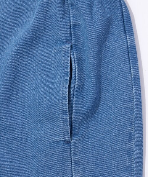 CIAOPANIC TYPY(チャオパニックティピー)の「《WEB限定》【KIDS】(ユニセックス)デニムサロペット(ジュニアサイズあり)(サロペット/オーバーオール・キッズ・ネイビー/サックスブルー・150/130/110)」の3枚目の写真