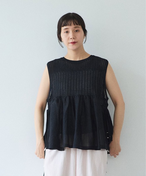 yuni（ユニ　）の「12G和紙/Polyester tiered knit vest（ベスト・レディース・ブラック/グレー/アイボリー・FREE）」の8枚目の写真