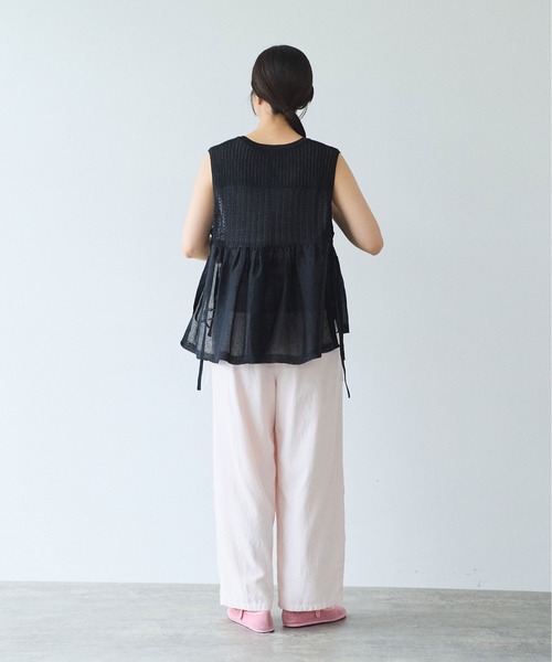 yuni（ユニ　）の「12G和紙/Polyester tiered knit vest（ベスト・レディース・ブラック/グレー/アイボリー・FREE）」の6枚目の写真
