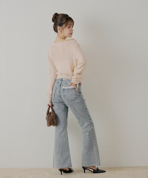 Chico(チコ)の「レースデザインフレアデニム(デニムパンツ・レディース・ネイビー/ブルー系その他/ベージュ・MEDIUM/SMALL)」の11枚目の写真