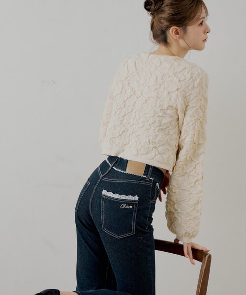 Chico(チコ)の「レースデザインフレアデニム(デニムパンツ・レディース・ネイビー/ブルー系その他/ベージュ・MEDIUM/SMALL)」の4枚目の写真