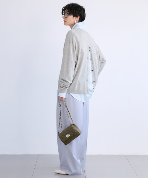 BARNYARDSTORM（バンヤードストーム）の「BARNYARDSTORM / バックボタンニット / ハンドウォッシャブル（ニット/セーター・レディース・ライトグレー/オフホワイト/ブルー・FREE）」の6枚目の写真