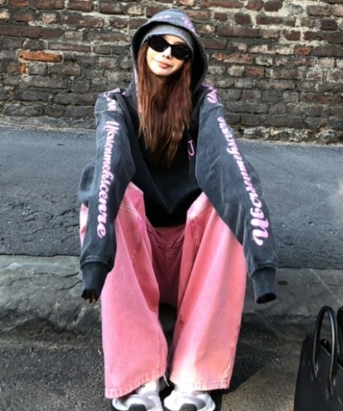 GEMEDA(ジェメダ)の「ユニセックスウォッシュパーカー(パーカー・レディース・ブラック系/ブラック・M)」の16枚目の写真