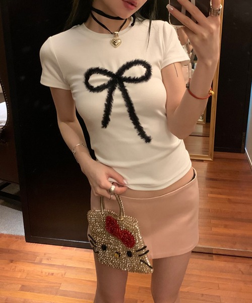 c.u.l(シーユーエル)の「リボンプリント コンパクト Tシャツ カットソー culw897(Tシャツ/カットソー・レディース・ブラック/ホワイト・S/M)」の2枚目の写真