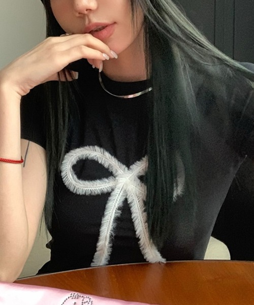 c.u.l(シーユーエル)の「リボンプリント コンパクト Tシャツ カットソー culw897(Tシャツ/カットソー・レディース・ブラック/ホワイト・S/M)」の3枚目の写真